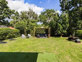 285 NW 45th St, Miami FL 33127