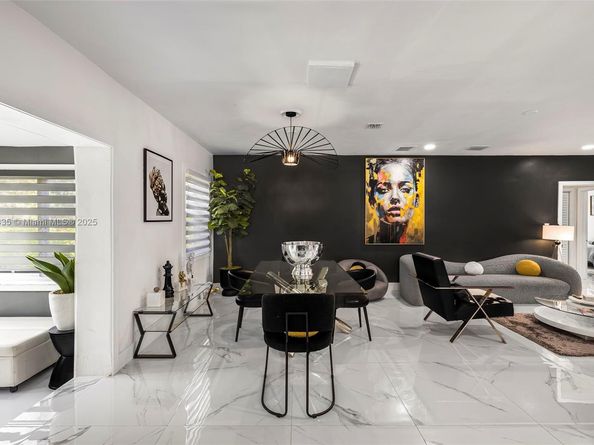 285 NW 45th St, Miami FL 33127