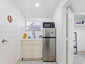6355 SW 30th St, Miami FL 33155