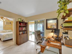 230 SE 4th St, Dania Beach FL 33004