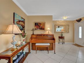 230 SE 4th St, Dania Beach FL 33004