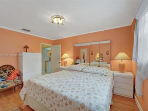 230 SE 4th St, Dania Beach FL 33004