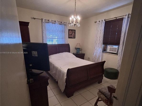 2372 SW 11th Ter, Miami FL 33135