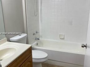 5841 Riverside Dr 106A3, Coral Springs FL 33067