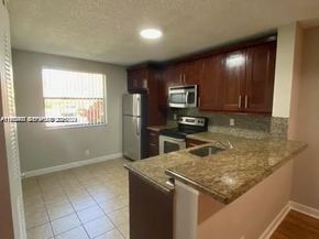 5841 Riverside Dr 106A3, Coral Springs FL 33067