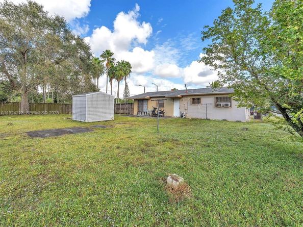 19820 NW 39th Ave, Miami Gardens FL 33055