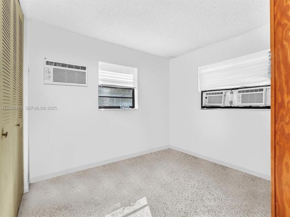 19820 NW 39th Ave, Miami Gardens FL 33055