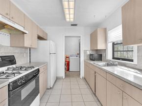 19820 NW 39th Ave, Miami Gardens FL 33055