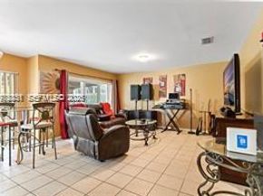 1071 SW 101st Ter, Pembroke Pines FL 33025