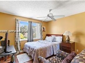 1071 SW 101st Ter, Pembroke Pines FL 33025