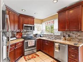 1071 SW 101st Ter, Pembroke Pines FL 33025