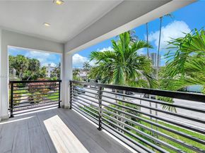 3305 NE 15th St, Fort Lauderdale FL 33304