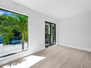 3305 NE 15th St, Fort Lauderdale FL 33304