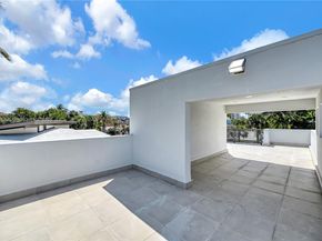 3305 NE 15th St, Fort Lauderdale FL 33304
