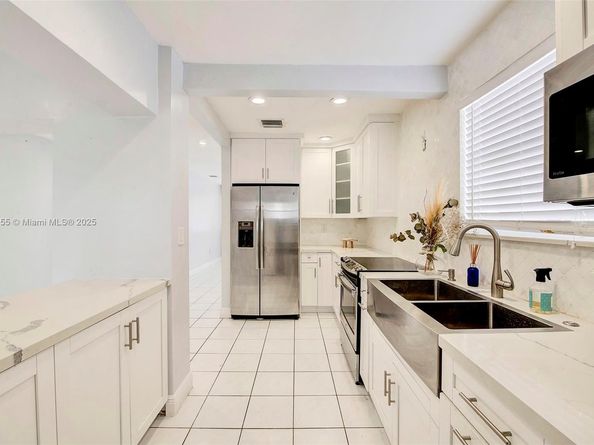 11831 SW 206th Ter, Miami FL 33177