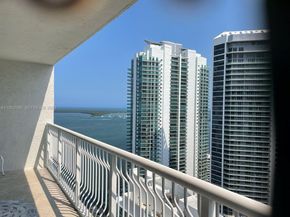1200 Brickell Bay Dr 3921, Miami FL 33131