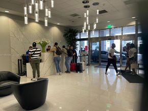 1200 Brickell Bay Dr 3921, Miami FL 33131