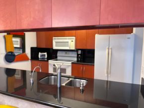 1200 Brickell Bay Dr 3921, Miami FL 33131