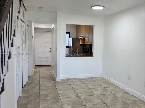 1001 SW 105th Ave 113, Miami FL 33174