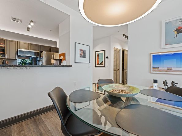 652 NE 63rd St 403, Miami FL 33138