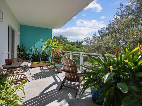 652 NE 63rd St 403, Miami FL 33138