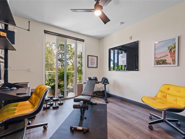 652 NE 63rd St 403, Miami FL 33138