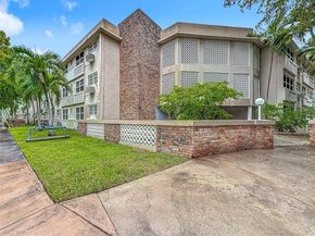 6580 Santona St A16, Coral Gables FL 33146