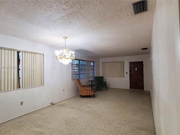 4756 SW 7th St, Miami FL 33134