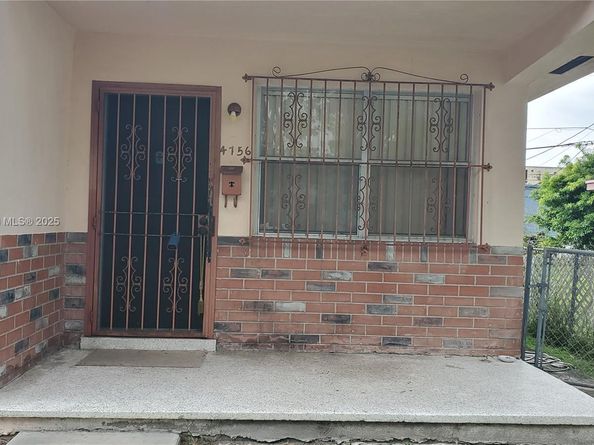 4756 SW 7th St, Miami FL 33134