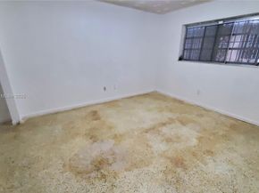 4756 SW 7th St, Miami FL 33134