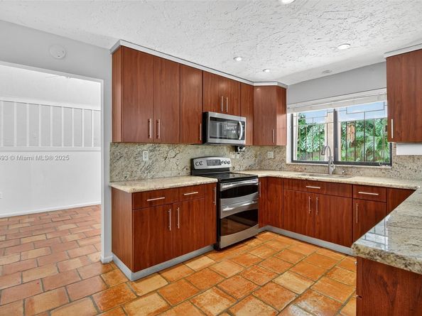 13830 SW 108th St, Miami FL 33186