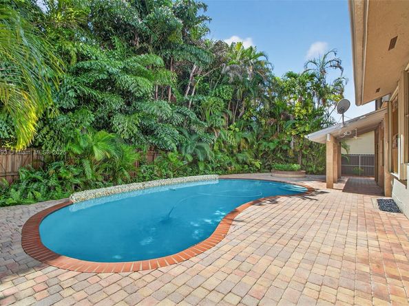 13830 SW 108th St, Miami FL 33186