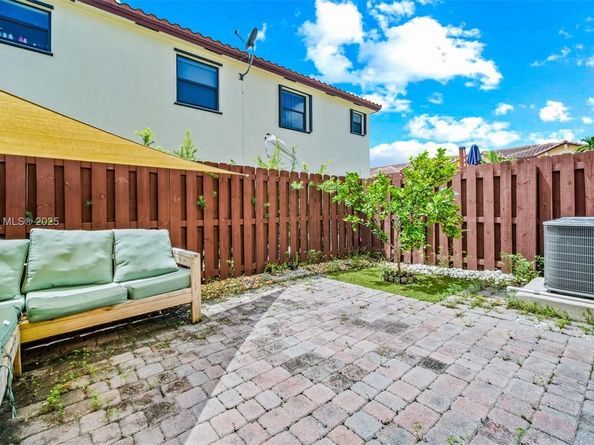 144 SE 34th Ave, Homestead FL 33033