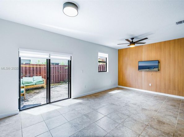 144 SE 34th Ave, Homestead FL 33033