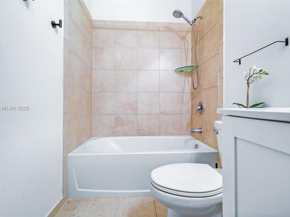 144 SE 34th Ave, Homestead FL 33033