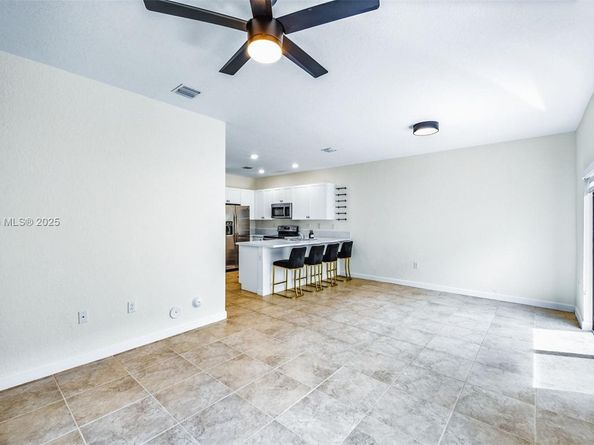 144 SE 34th Ave, Homestead FL 33033