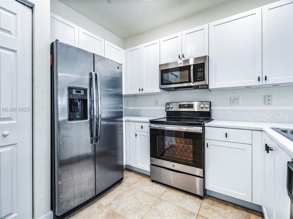 144 SE 34th Ave, Homestead FL 33033