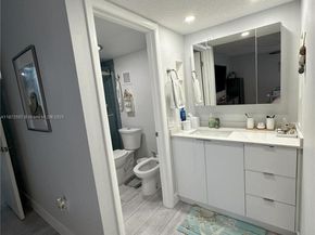 3200 Collins Ave 113, Miami Beach FL 33140