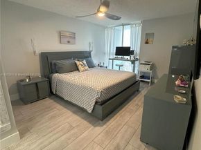 3200 Collins Ave 113, Miami Beach FL 33140