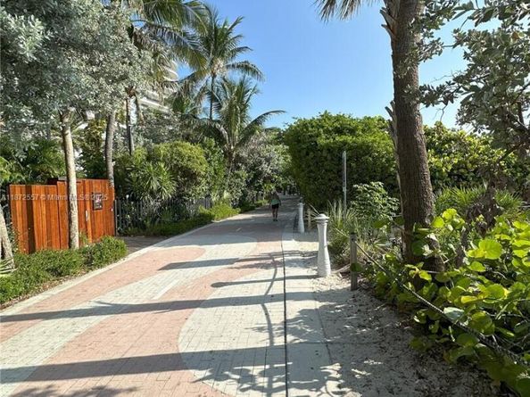 3200 Collins Ave 113, Miami Beach FL 33140