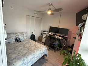3200 Collins Ave 113, Miami Beach FL 33140