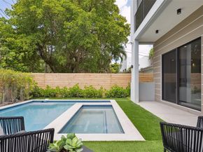 1152 SW 22nd Ter, Miami FL 33129