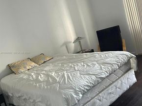 1150 NE 191st St 45, Miami FL 33179