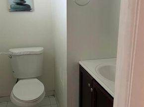 1150 NE 191st St 45, Miami FL 33179