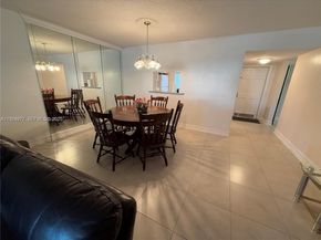 4270 NW 40th St 202, Lauderdale Lakes FL 33319