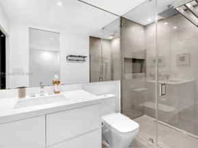 2815 Regatta Ave, Miami Beach FL 33140