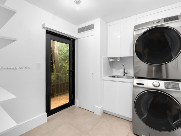 2815 Regatta Ave, Miami Beach FL 33140