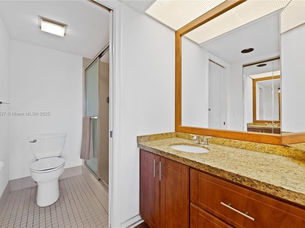 12701 SW 13th St 310F, Pembroke Pines FL 33027
