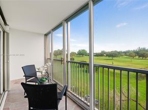 12701 SW 13th St 310F, Pembroke Pines FL 33027
