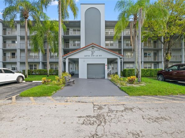 12701 SW 13th St 310F, Pembroke Pines FL 33027